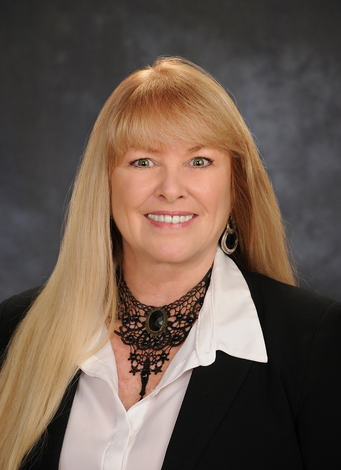 Wendy Lyon Profile Picture