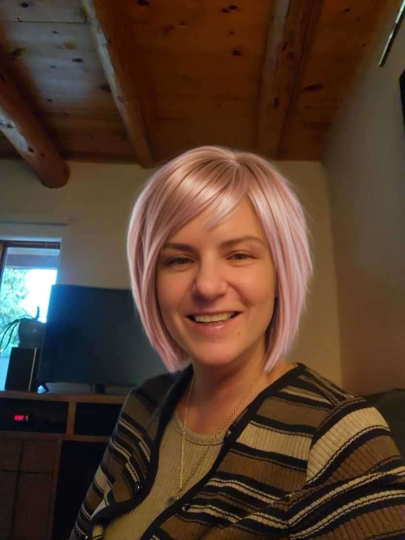 Angela Legh Profile Picture